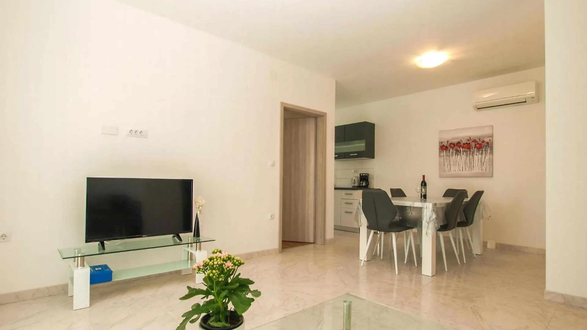 שטיניאן Villa Pikula Ferienwohnung Mit Gemeinsamem Pool קרואטיה