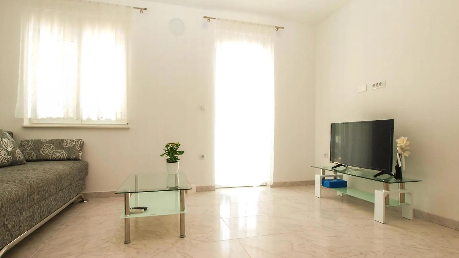 Apartment Villa Pikula Ferienwohnung Mit Gemeinsamem Pool Stinjan Croatia