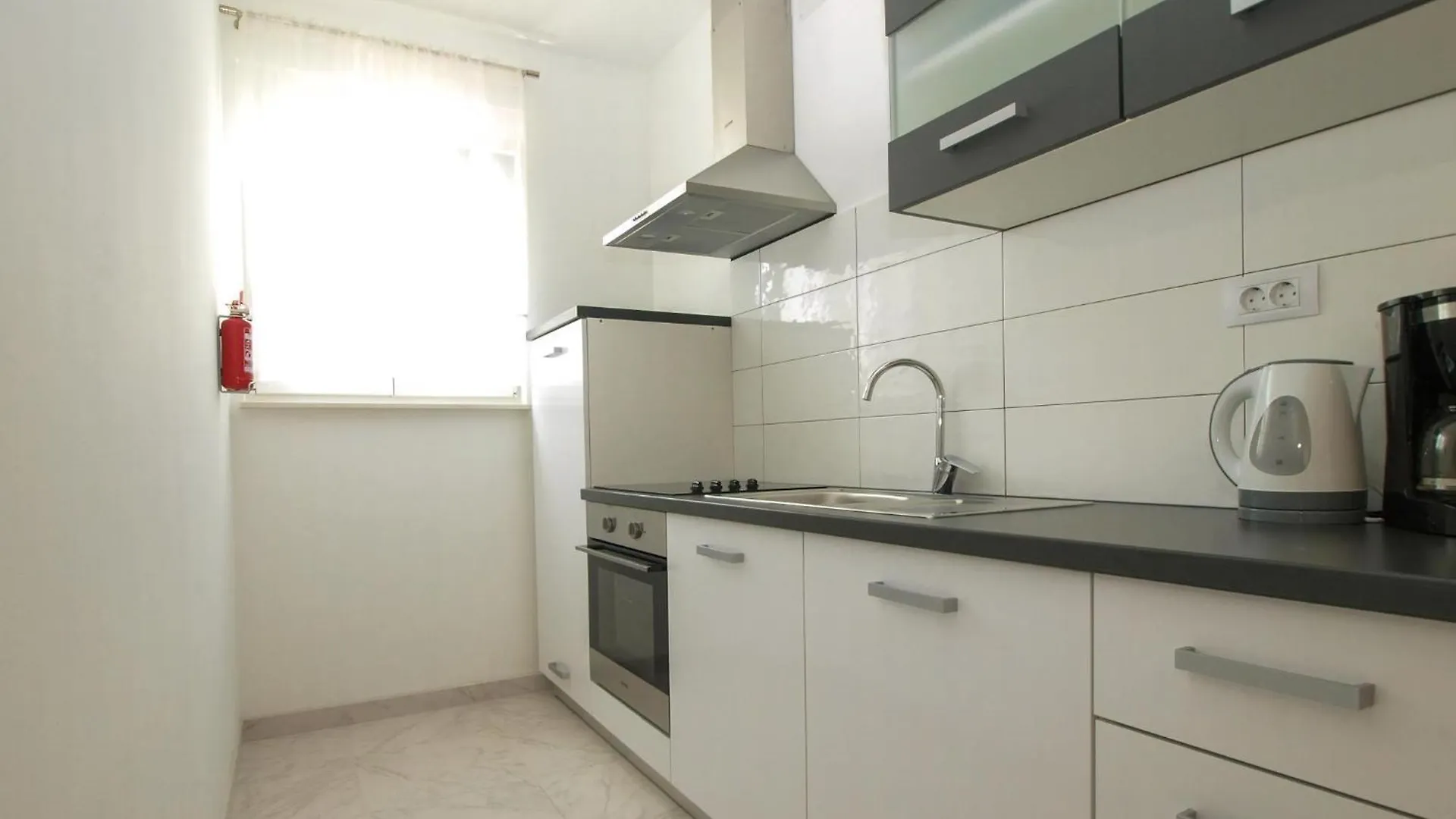 Villa Pikula Ferienwohnung Mit Gemeinsamem Pool Stinjan Apartment