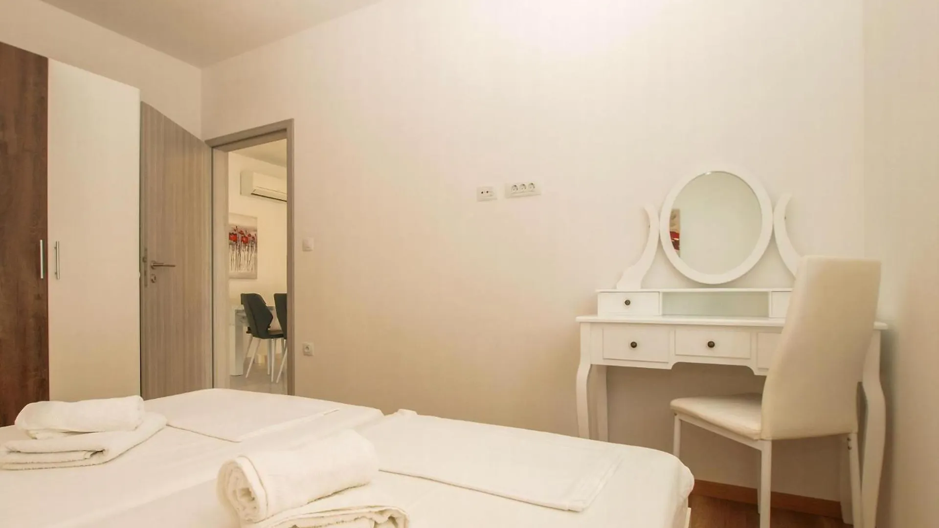 Apartment Villa Pikula Ferienwohnung Mit Gemeinsamem Pool Stinjan Croatia